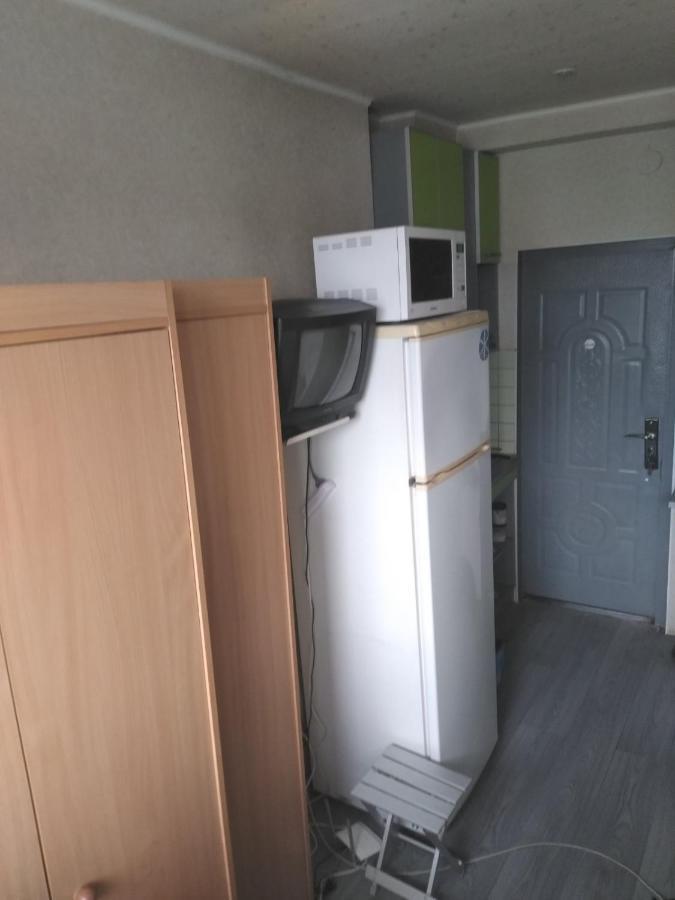 Уютная Квартира Недалеко От Южного Вокзала Charkov Buitenkant foto